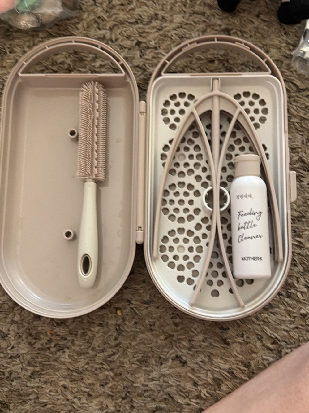 Mother K Feeding Bottle Cleaner Set in Light Beige